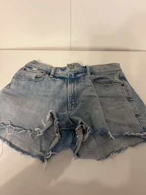 Abercrombie & Fitch Light Wash Frayed Denim Shorts